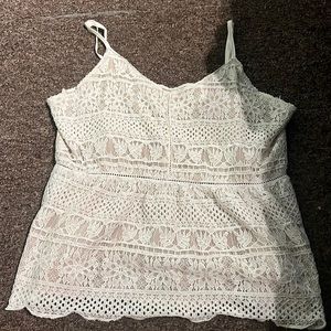 Never been worn just don’t like it on me